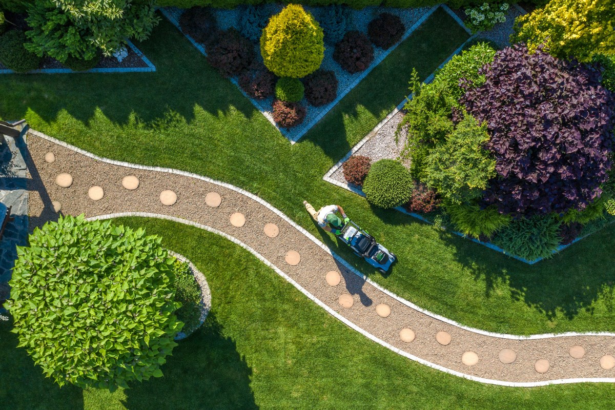 Landscaping Design & Maintenance
